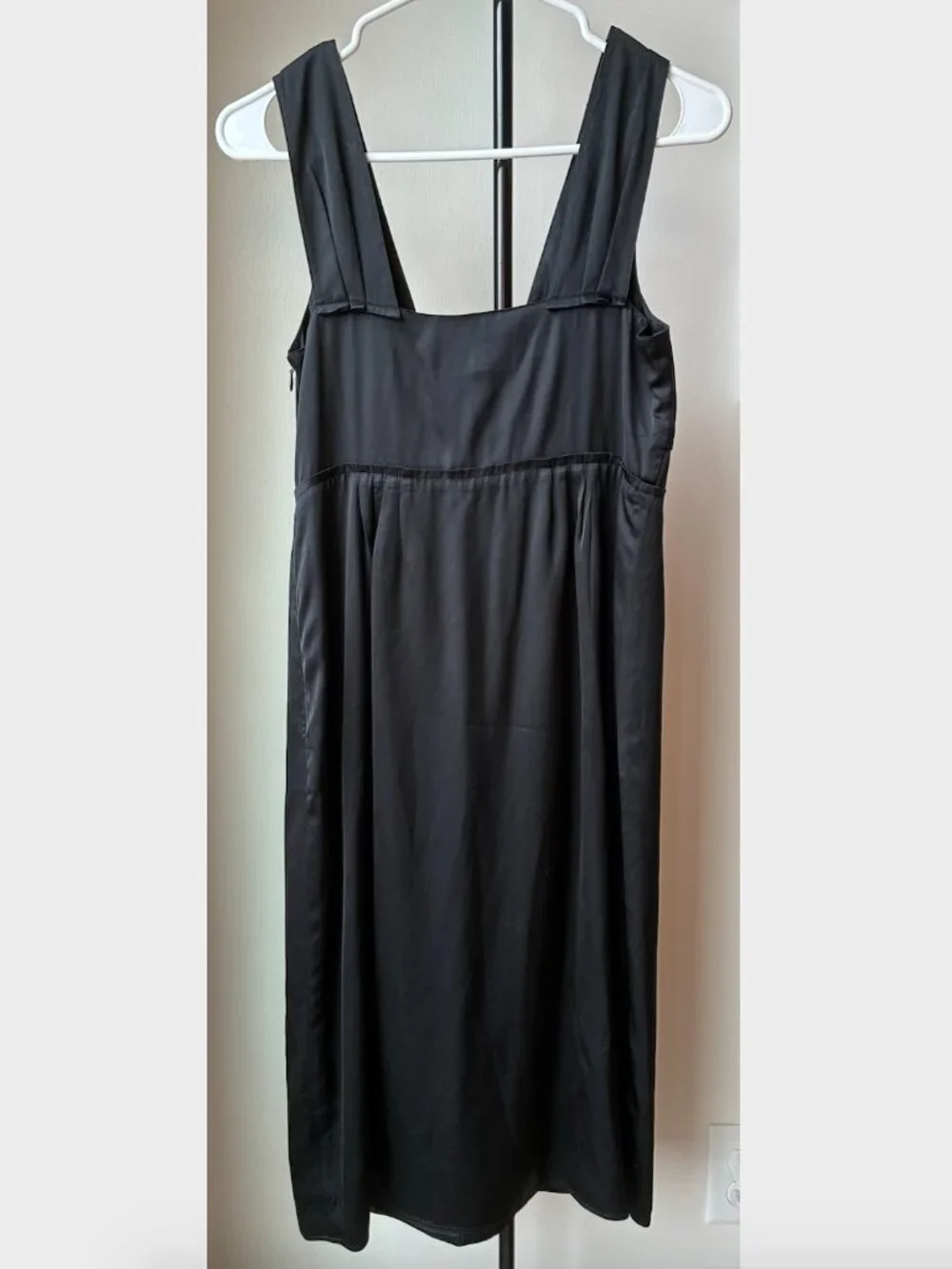 Burberry Vintage Black Sheath Dress w/ Squareneck & Button Detailing - Size 4 - Picture 2 of 14